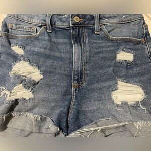 Hollister Woman’s Distress Shorts